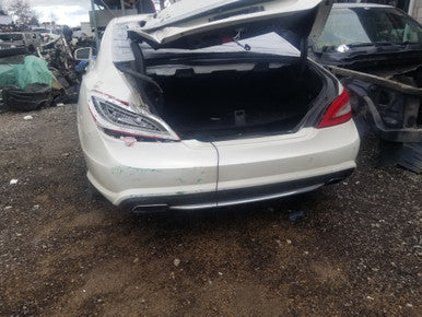 CH PART OUT: 2013-14 MERCEDES-BENZ CLS 550 4MATIC DIAMOND WHITE METALLIC 799U on BLACK/ANTHRACITE LEATHER INTERIOR