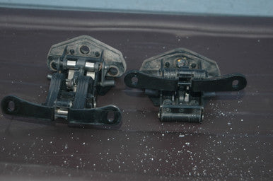 0) DH -8 MERCEDES-BENZ A2077500121 OEM Used HINGES (L&R pair) 1102003 A 207 750 01 21 A2077500121 FROM: SEPT 2003 E-CLASS COVERTIBLE BLUE AUTOMATIC