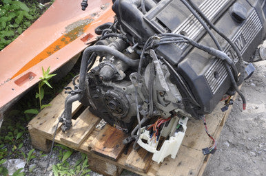 DISMANTLED - E46 FT02101 Sedan V FT02101 BMW E46 330i M54 AUTO BUILT APRIL 2001 Titan-silber