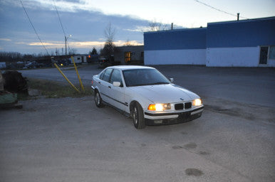 DISMANTLED - E36 LC70040 Sedan D BMW e36 318i M44 4 Cyl Automatic Built Dec 1995 LC70040 White on Black