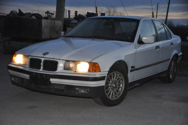 DISMANTLED - E36 LC70040 Sedan D BMW e36 318i M44 4 Cyl Automatic Built Dec 1995 LC70040 White on Black