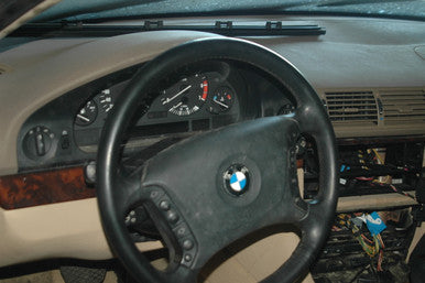 DISMANTLED - E39 GN86554 Sedan B BMW E39 V8 M62TU 4.4L AUTO BUILT MARCH 2002 Black-sapphire Metallic