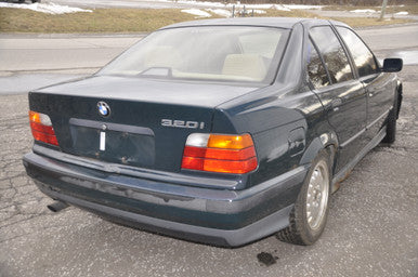 DISMANTLED - E36 FA20711 Sedan V BMW e36 320i M50 6 cyl Auto Built Dec 1993 FA20711 Dunkelgrun II Black