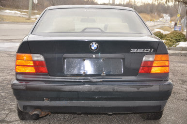 DISMANTLED - E36 FA20711 Sedan V BMW e36 320i M50 6 cyl Auto Built Dec 1993 FA20711 Dunkelgrun II Black