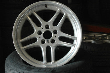 0) BMW 36112229730 RIM USED 18 IN OEM M Parallel F 8Jx18 IS13 36112229730 235 45 ZR18 R 9halfJx18 IS25 235 50 ZR18 M5 E39 2229730 Euro All Parts