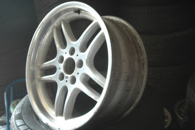 0) BMW 36112229730 RIM USED 18 IN OEM M Parallel F 8Jx18 IS13 36112229730 235 45 ZR18 R 9halfJx18 IS25 235 50 ZR18 M5 E39 2229730 Euro All Parts