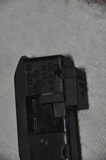 0) 37 DH BMW 61318352182 03015000 SUNROOF SWITCH 61316907288 61318368912 E46 E39 E60 E61 E63 E38 E83 Euro All Parts