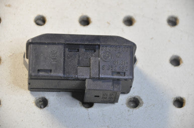 0) 37 DH BMW 61318352182 03015000 SUNROOF SWITCH 61316907288 61318368912 E46 E39 E60 E61 E63 E38 E83 Euro All Parts