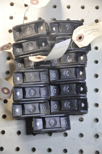 0) 37 DH BMW 61318352182 03015000 SUNROOF SWITCH 61316907288 61318368912 E46 E39 E60 E61 E63 E38 E83 Euro All Parts