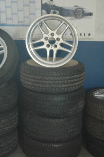 0) BMW 36112229730 RIM USED 18 IN OEM M Parallel F 8Jx18 IS13 36112229730 235 45 ZR18 R 9halfJx18 IS25 235 50 ZR18 M5 E39 2229730 Euro All Parts