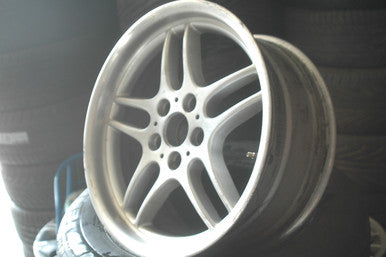 0) BMW 36112229730 RIM USED 18 IN OEM M Parallel F 8Jx18 IS13 36112229730 235 45 ZR18 R 9halfJx18 IS25 235 50 ZR18 M5 E39 2229730 Euro All Parts