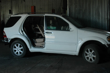 Mercedes-Benz ML500 4x4 5L V8 5dr SUV Alabaster White US Built 2002