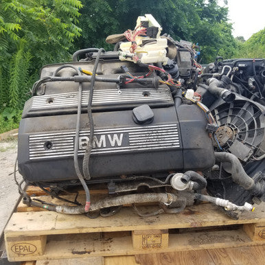 DISMANTLED - E46 FT02101 Sedan V FT02101 BMW E46 330i  M54 AUTO BUILT APRIL 2001 Titan-silber