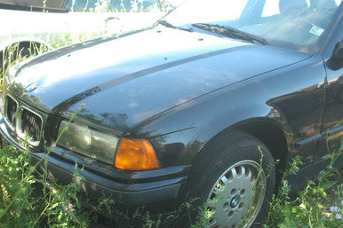 DISMANTLED - E36 LA02953 Sedan S BMW e36 318i BUILT Nov 1995 4 CYL M42 5 spd Black on Black LA02953