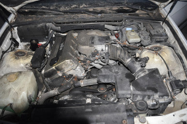 DISMANTLED - E36 LC70040 Sedan D BMW e36 318i  M44 4 Cyl Automatic Built Dec 1995 LC70040 White on Black