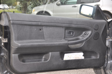 DISMANTLED - E36 EY32000 Coupe D BMW e36 318is 4 Cyl M44 1.9L 2 dr  Black on Gray EY32000 for sale