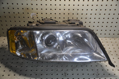 0) Audi 4B0941004AT HID Headlight Assembly Right (USED) Fits: A6 2001 & Other Listed Vehicles Euro All Parts