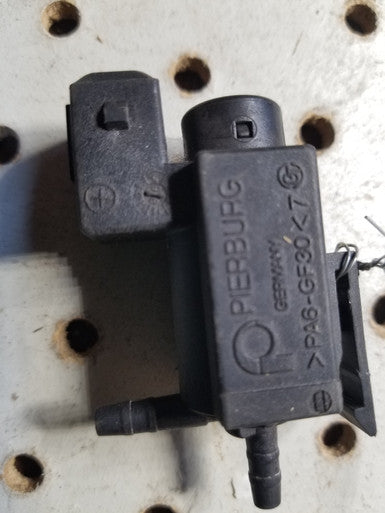 0) BMW OEM 11741742712 USED ELECT VACUUM VALVE 323I 0 E46 Euro All Parts