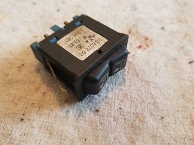 0) 48 DH BMW OEM 61311378381 LK 03837200 USED SEAT LUMBAR SUPPORT SWITCH E32 E34 1378381 Euro All Parts