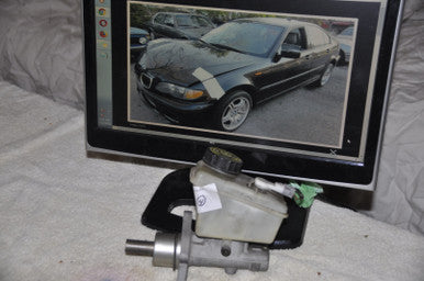 0) BMW 34311165582 Master Cylinder (New) Fits: 323Ci 2000 E46 & Other Listed Vehicles Euro All Parts